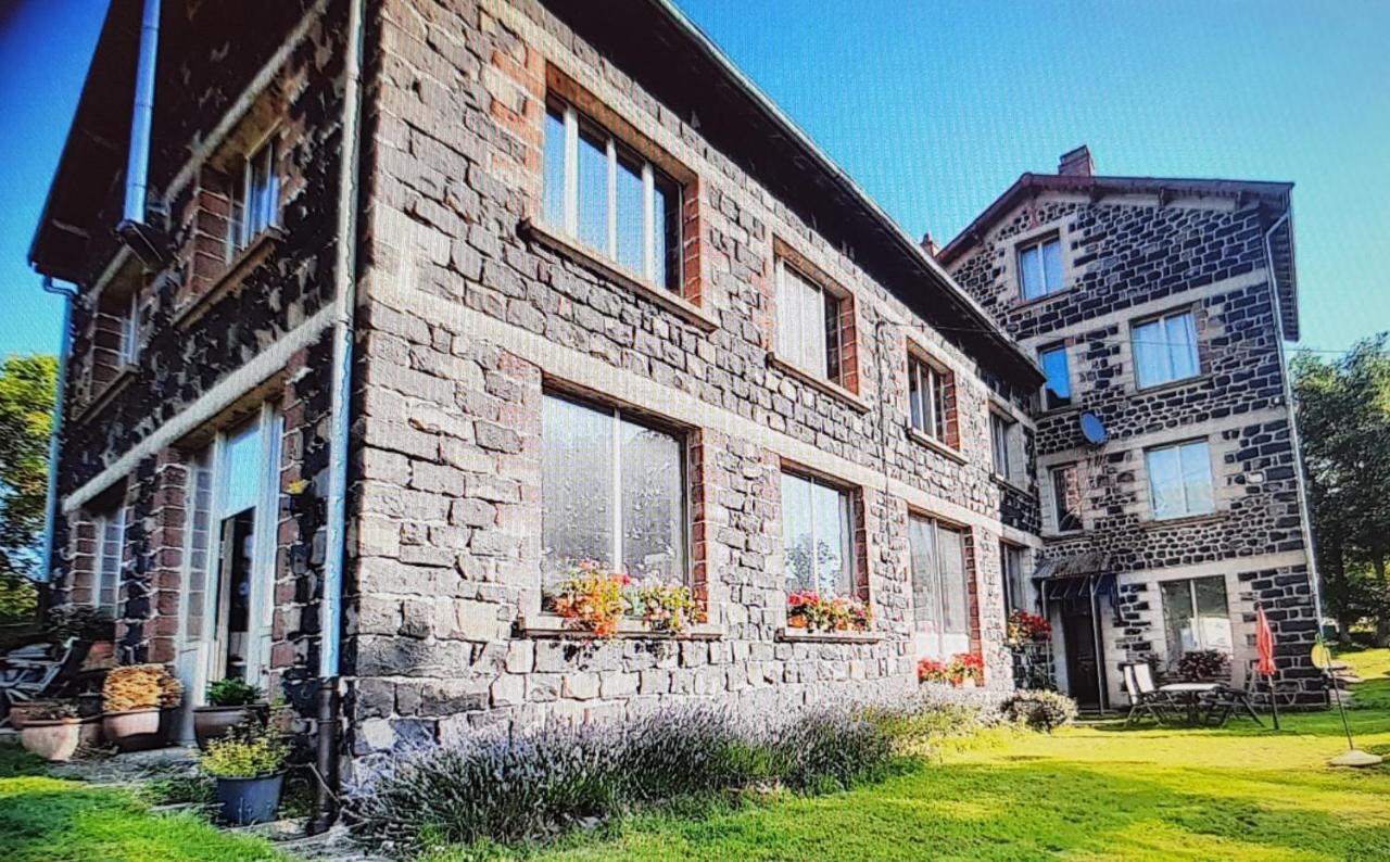 Gîte Le Roman d'Alleyrac  Extérieur photo